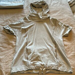 LULULEMON short sleeve top